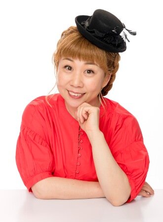 大森プロフ写真洋服赤１HP.jpg